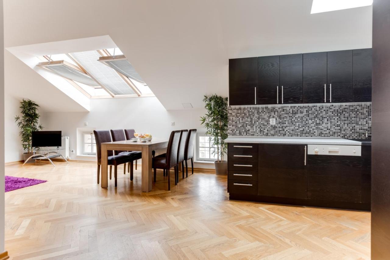 Jt'S Apartments Bilkova Str. Прага Экстерьер фото