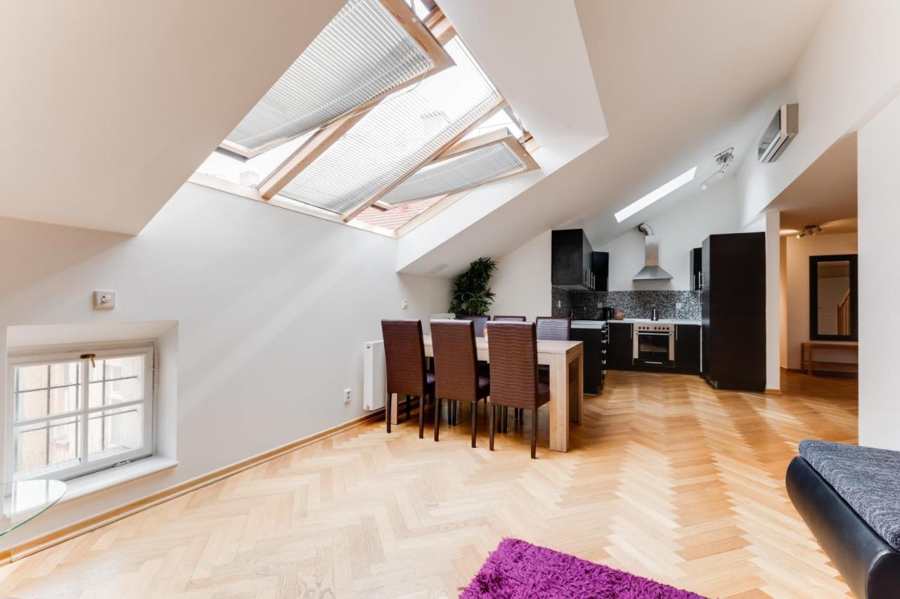 Jt'S Apartments Bilkova Str. Прага Экстерьер фото