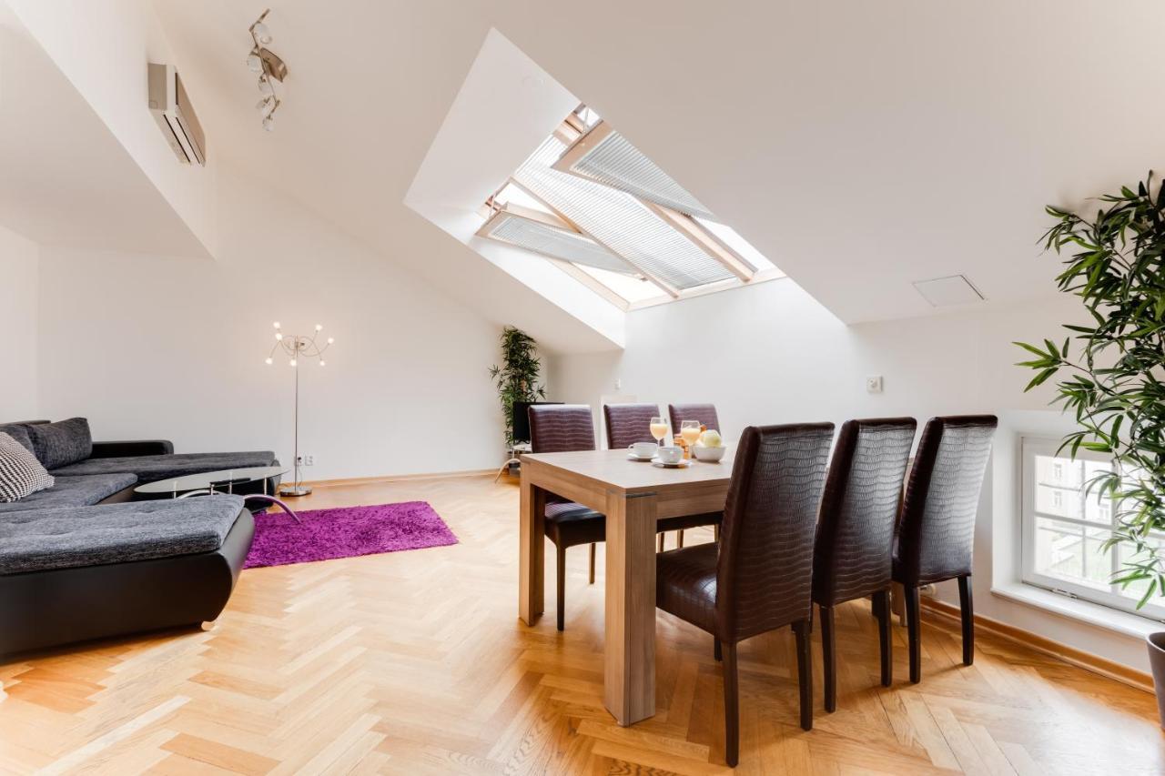Jt'S Apartments Bilkova Str. Прага Экстерьер фото
