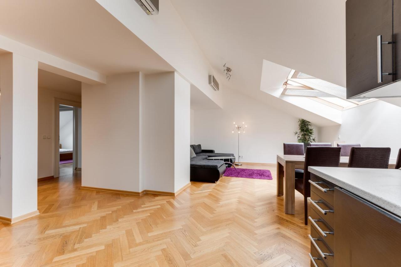 Jt'S Apartments Bilkova Str. Прага Экстерьер фото